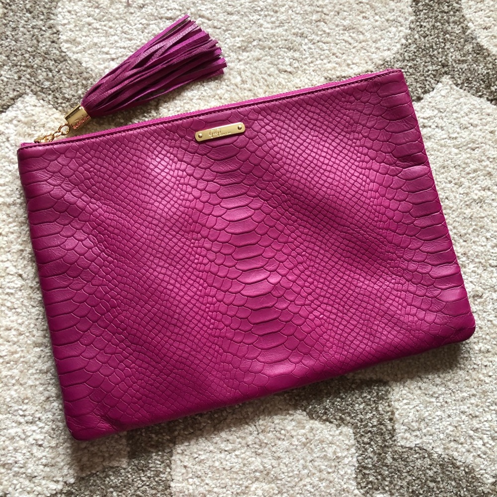 GiGi New York Magenta All In One Bag
